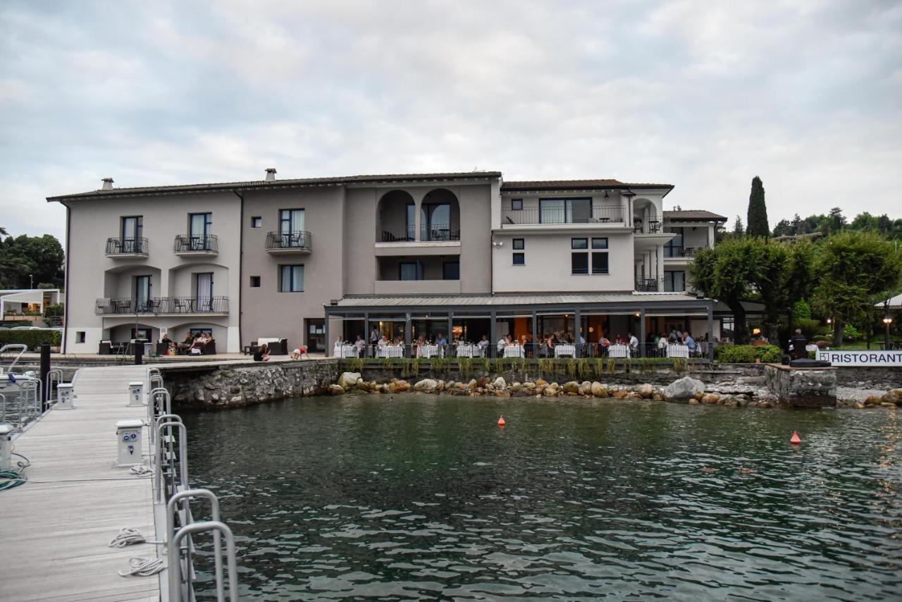 Bella Hotel & Restaurant With Private Dock For Mooring Boats Сан-Феліче-дель-Бенако Екстер'єр фото